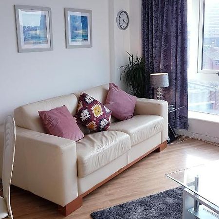 Marco Island -Spacious City Centre 2 Bedroom Apartment Nottingham Buitenkant foto