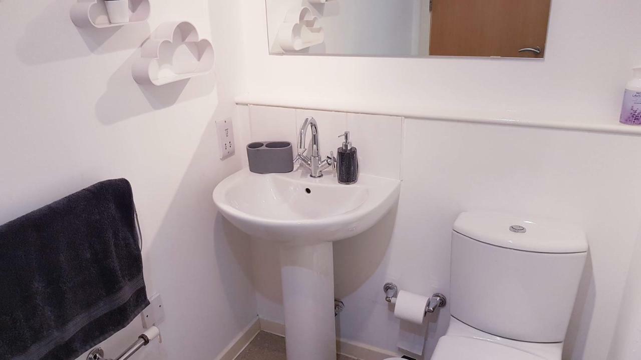 Marco Island -Spacious City Centre 2 Bedroom Apartment Nottingham Buitenkant foto
